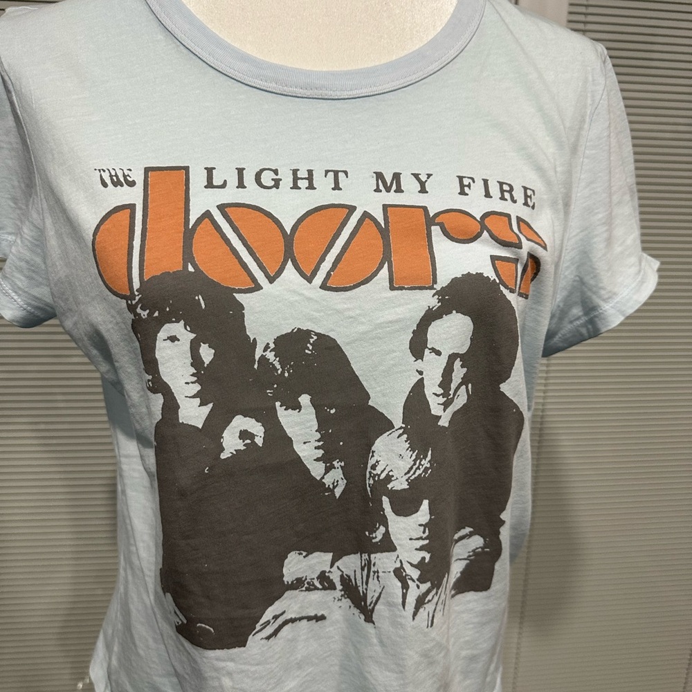 American Eagle Outfitters Light Blue Graphic Tee